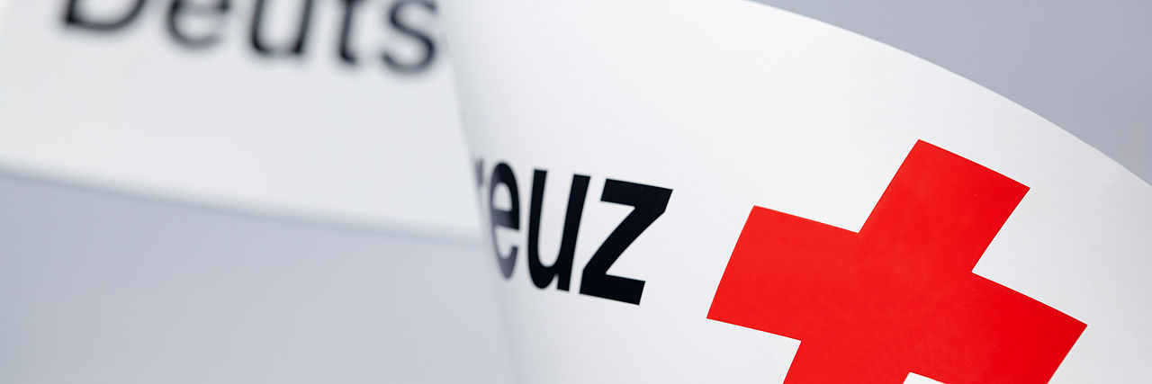 Banner 'Deutsches Rotes Kreuz' aus Papier - 2013